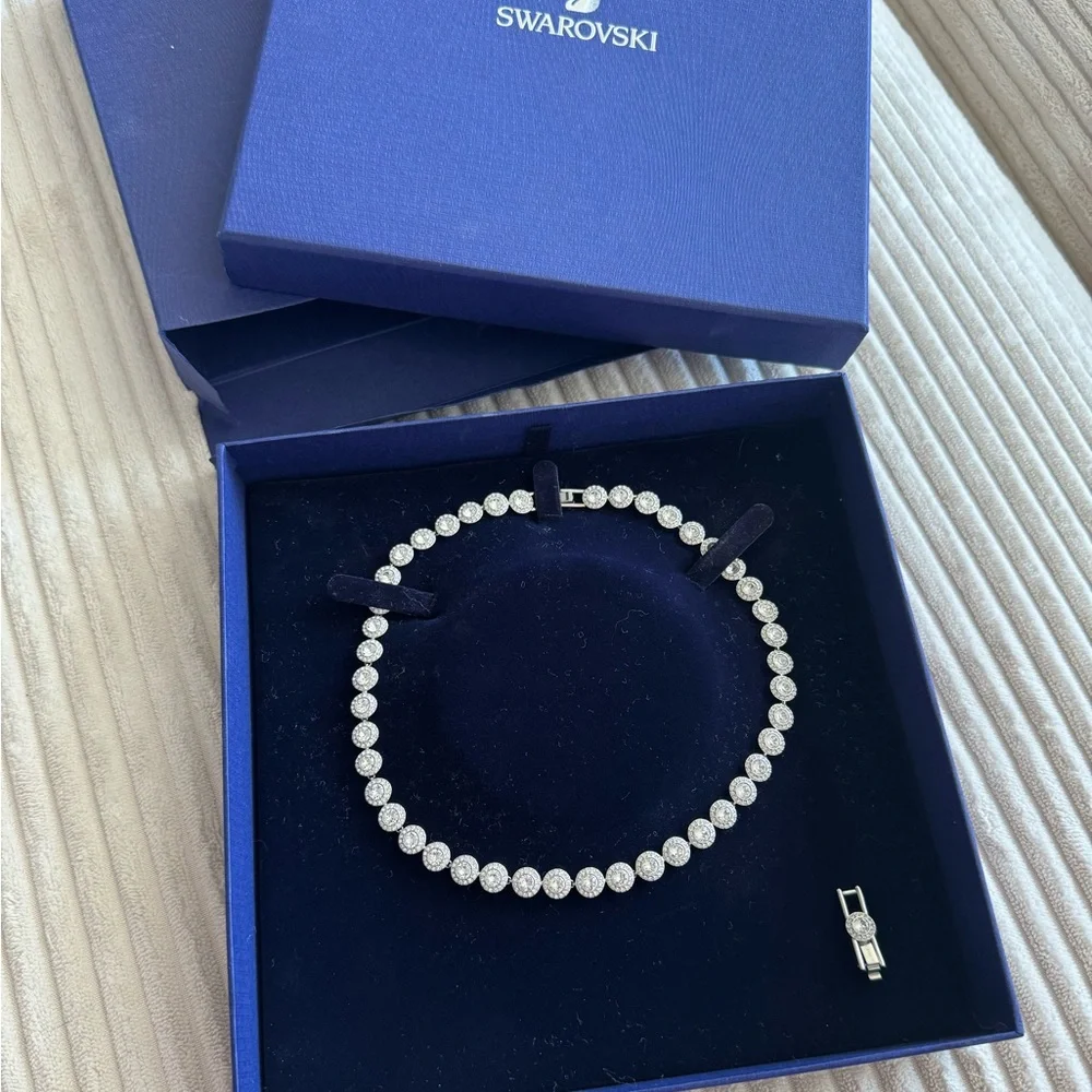 Swarovski Una Angelic necklace - Picture 1 of 5